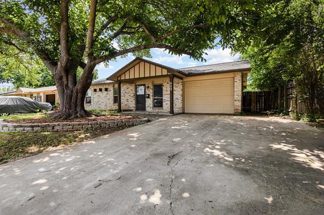 920 Ashwood Dr in Lewisville, TX - Building Photo - Building Photo