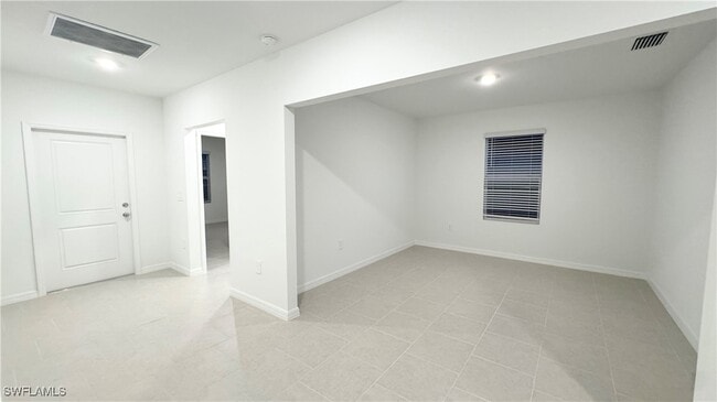 17208 CANTU Ct in North Fort Myers, FL - Foto de edificio - Building Photo