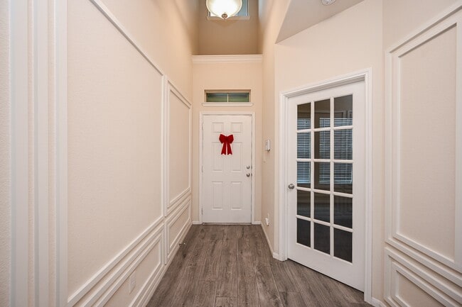 property at 23919 Villa Lisa Dr