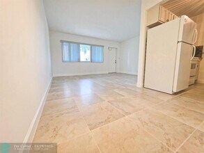 2131 NE 40th Ct in Lighthouse Point, FL - Building Photo - Building Photo