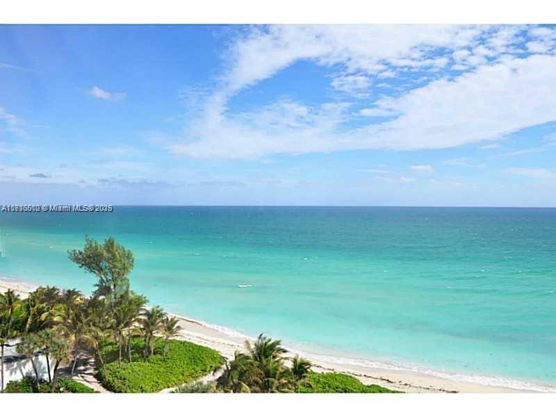 5401 Collins Ave, Unit #614 OCEAN BEACH VIEW in Miami, FL - Building Photo