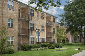 Deerfield Run & Village Square North in Laurel, MD - Building Photo - Building Photo