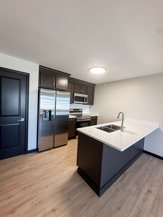 property at 2010 Legacy Ln