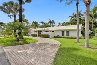 9744 SW 124th Terrace in Miami, FL - Building Photo - Building Photo