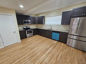 2030 E Dauphin St, Unit 1 in Philadelphia, PA - Building Photo - Building Photo