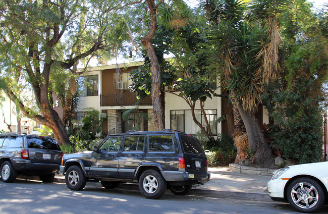 1215 Hayworth Ave in West Hollywood, CA - Building Photo - Building Photo