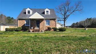 24816 Sawmill Rd in Carson, VA - Building Photo