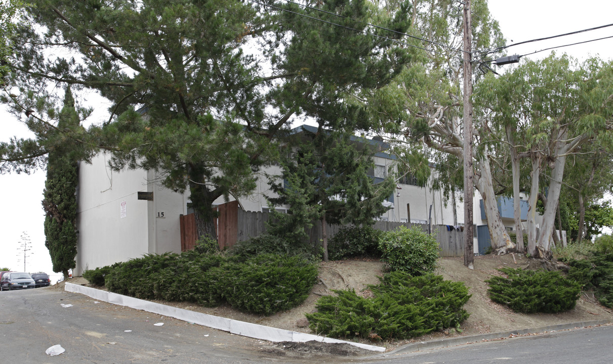 Burnham Street Apartments in Vallejo, CA - Building Photo