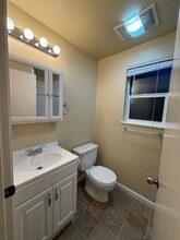 19670 NW Pondosa Ct in Portland, OR - Foto de edificio - Building Photo