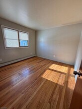 52 Frederick St in Belleville, NJ - Building Photo - Building Photo