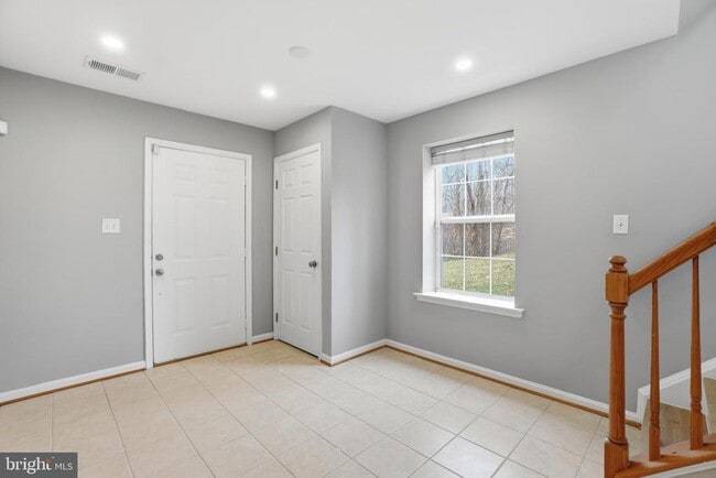 7730 Shadowcreek Terrace in Springfield, VA - Building Photo - Building Photo