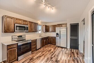 330 E Rockrimmon Blvd in Colorado Springs, CO - Building Photo - Building Photo