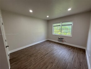 1537 Jefferson Ave in Miami Beach, FL - Building Photo - Building Photo