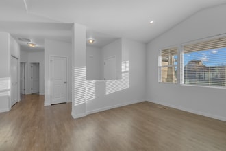 3041 W Pascal Dr in Coeur d'Alene, ID - Building Photo - Building Photo