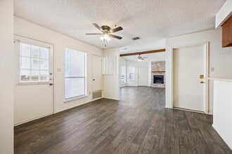 704 Rollingway Dr in Round Rock, TX - Building Photo - Building Photo