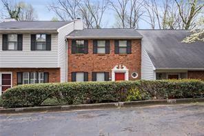 2390 Newport Landing in Alpharetta, GA - Building Photo