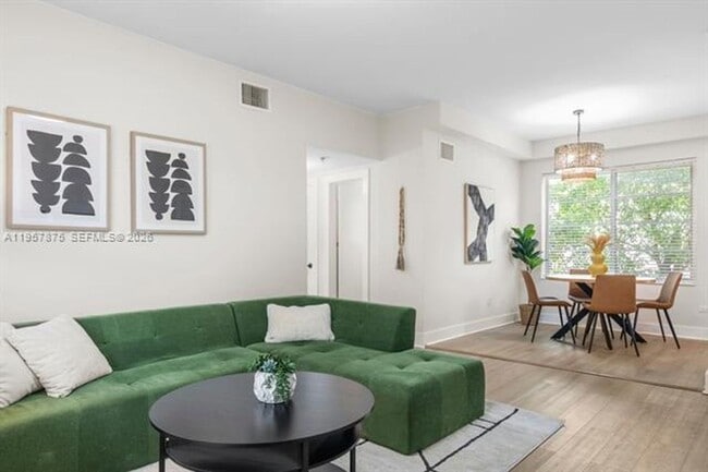 1471 Lincoln Terrace in Miami Beach, FL - Foto de edificio - Building Photo