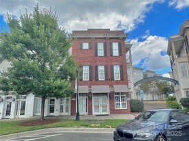 2104 Ayrsley Town Blvd in Charlotte, NC - Building Photo