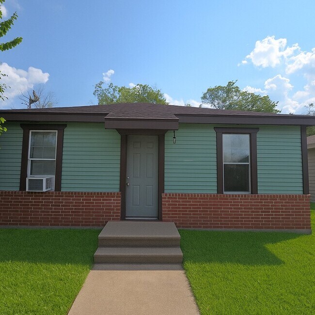 7023 Chippewa Blvd in Houston, TX - Building Photo - Building Photo