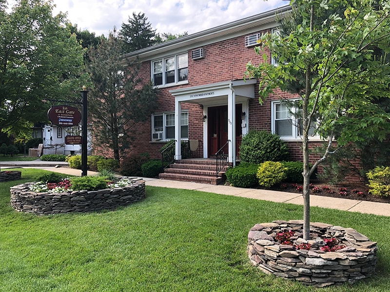 East Gate at Ridgewood in Ridgewood, NJ - Building Photo