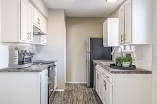 Hideaway in Lexington, KY - Building Photo