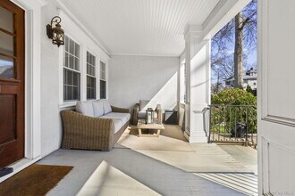 33 Redfield St in Rye, NY - Building Photo - Building Photo