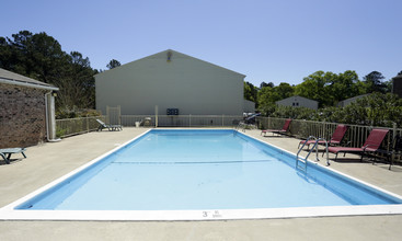 Northgate Apartments in Laurel, MS - Building Photo - Building Photo