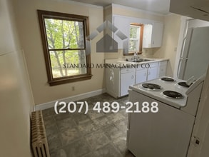 4 Pierce St in Gardiner, ME - Building Photo - Building Photo