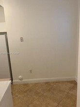 5600 NW 114th Pl-Unit -106 in Doral, FL - Building Photo - Building Photo