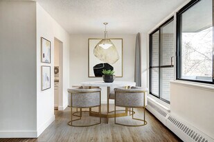 PH 2 - 6 in Montréal, QC - Building Photo