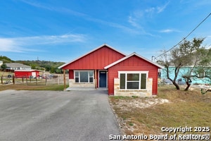 property at 2720 Golf Dr