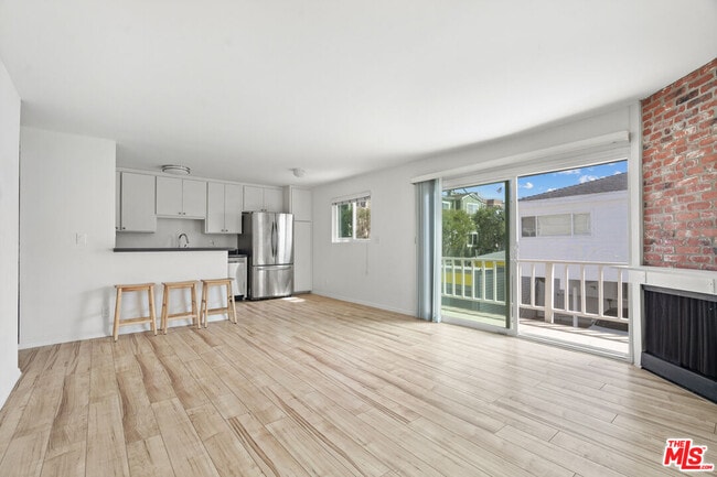 10 19th Ave in Los Angeles, CA - Building Photo - Building Photo