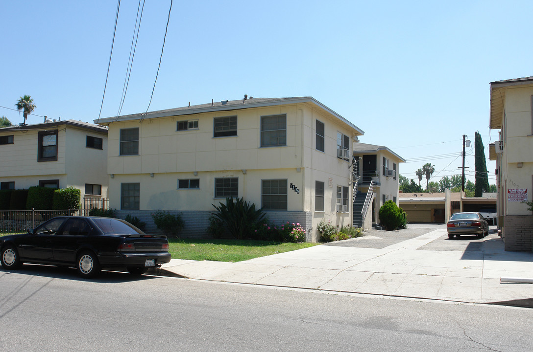 7108 Ethel Ave in North Hollywood, CA - Foto de edificio