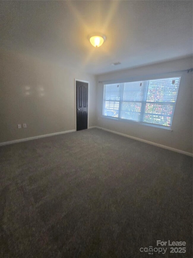 756 Nannyberry Ln in Concord, NC - Foto de edificio - Building Photo