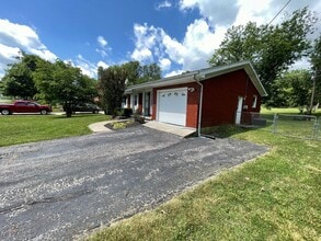511 Ardmore Ln in Shelbyville, KY - Building Photo - Building Photo