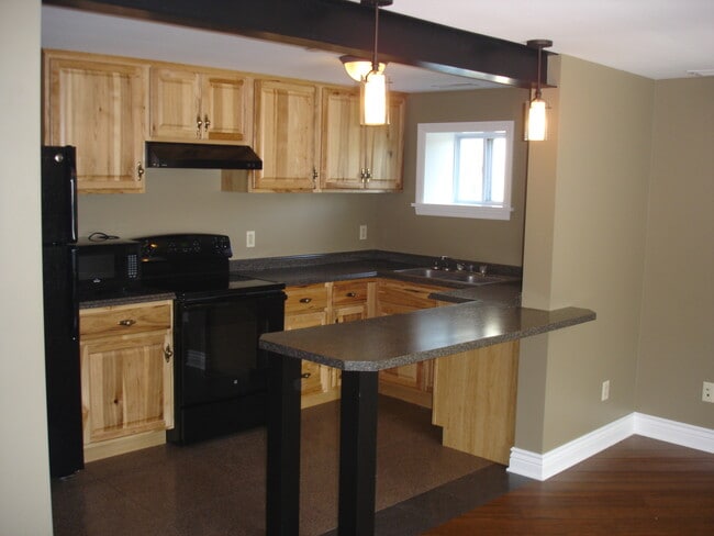 property at 709 Oak St