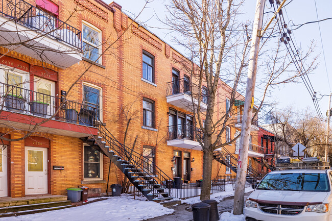 2376-2386 Chapleau St in Montréal, QC - Building Photo - Primary Photo