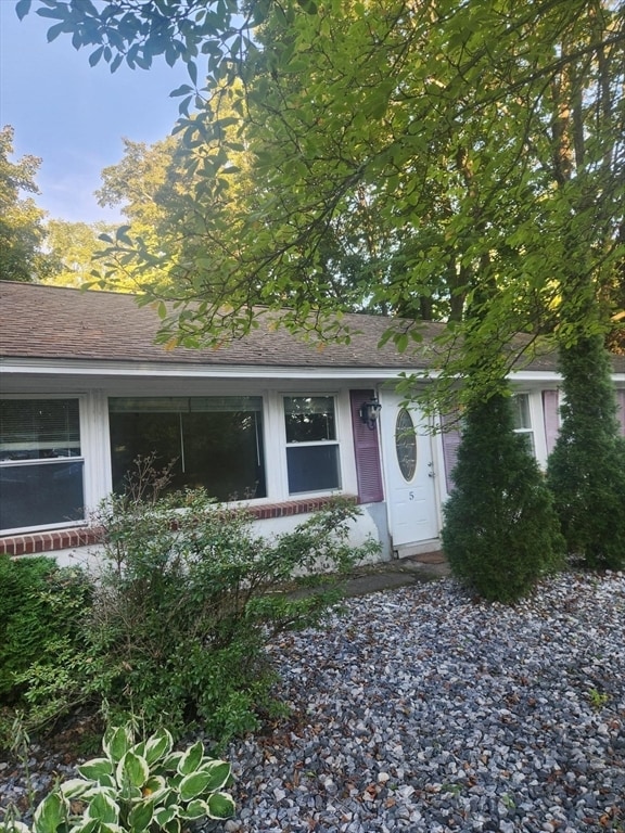 property at 5 Greenville St