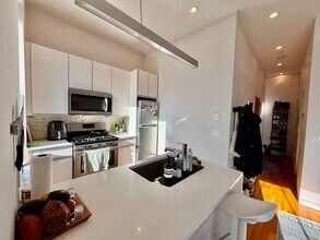 1607 Tremont St, Unit 2 in Boston, MA - Foto de edificio - Building Photo