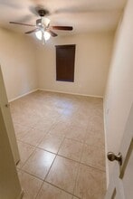 4014 Shahram Dr in Laredo, TX - Building Photo - Building Photo