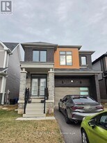 22 Charm Pl in Thorold, ON - Building Photo