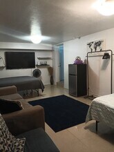 1117 SW 22nd Ave, Unit 1117 SW 22nd Avenue in Fort Lauderdale, FL - Foto de edificio - Building Photo