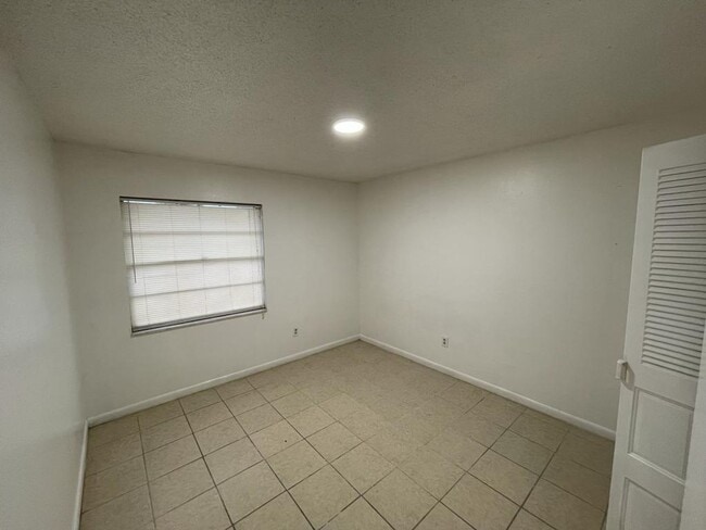 property at 226 6th Jpv St