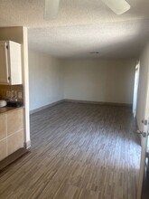 4223 Zavala St in Las Vegas, NV - Building Photo - Building Photo