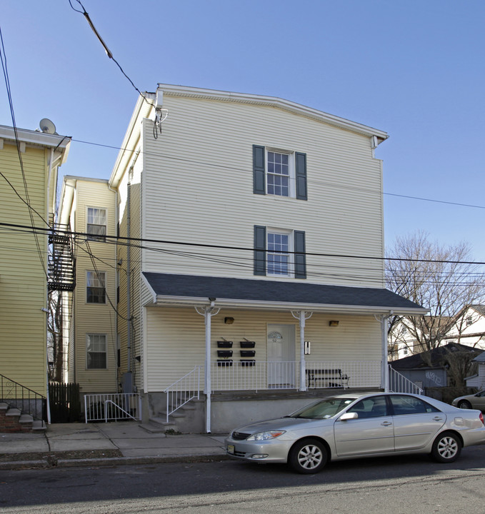 92 Harvey St in New Brunswick, NJ - Building Photo