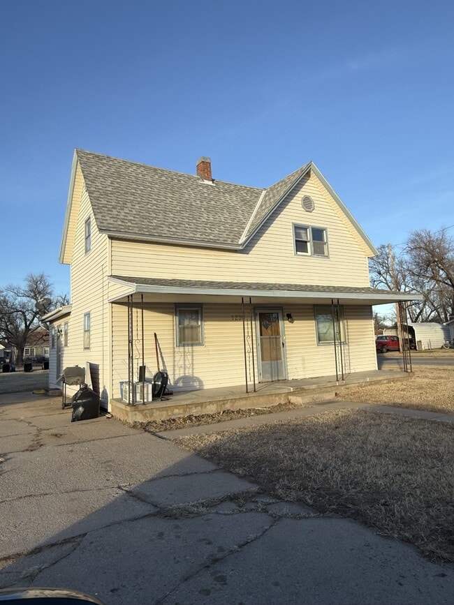 property at 1230 E 6th Ave