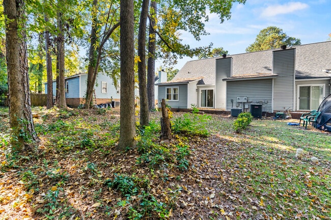 241 Friarsgate Blvd in Irmo, SC - Foto de edificio - Building Photo