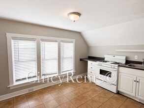 2217 Feldman Ave, Unit 3 in Cincinnati, OH - Building Photo - Building Photo