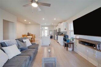 8606 McKamy Dr in Austin, TX - Building Photo - Building Photo
