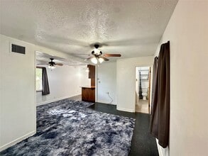 5618 Avenue L in Galveston, TX - Building Photo - Building Photo